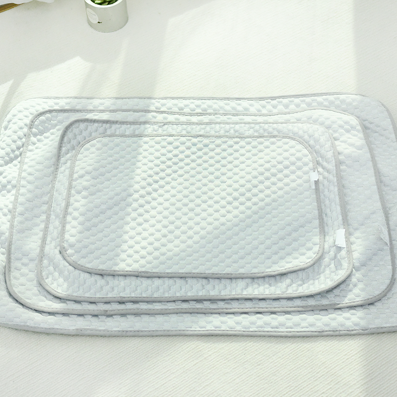 Cooling Pet Mat for Dogs & Cats – Breathable Washable Summer Sleeping Pad for Small & Medium Pets